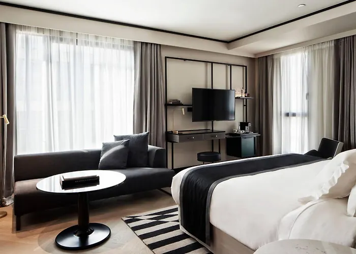 Academias Hotel, Autograph Collection